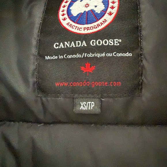Canada Goose Expedition Down Vest - Black- Men’s XS, (Fits Women Small) - Picture 5 of 5